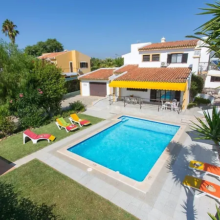 Villa Tupi By *